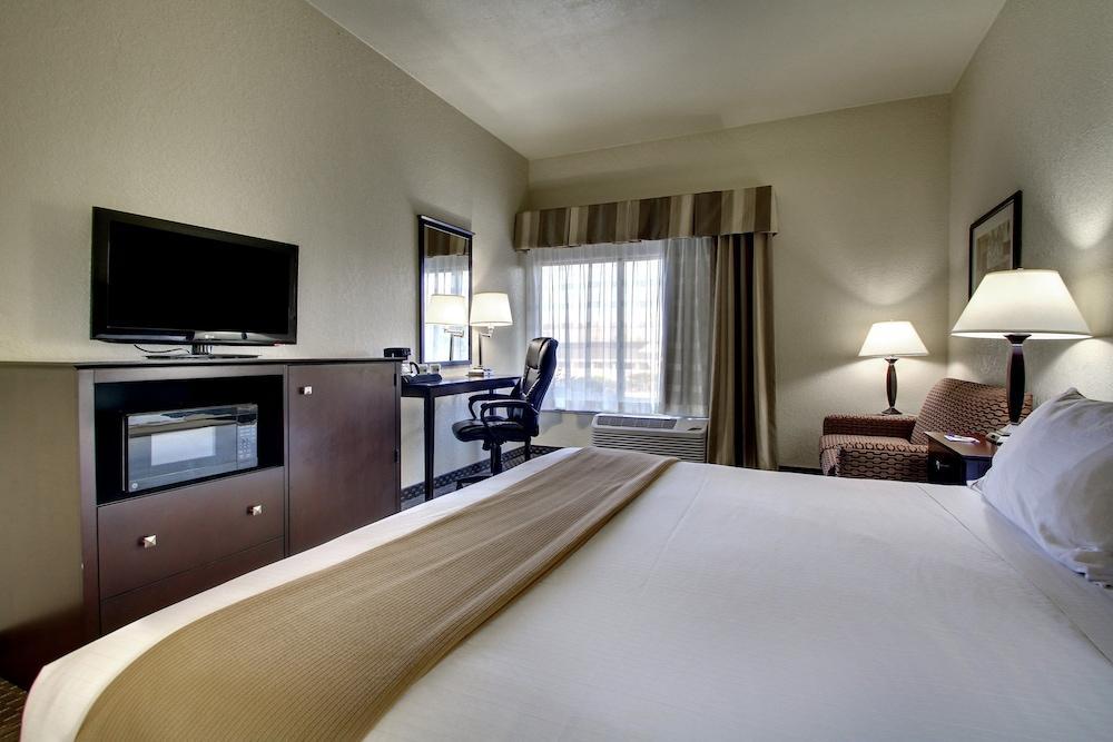 Comfort Inn & Suites Dahlonega University Area Екстер'єр фото
