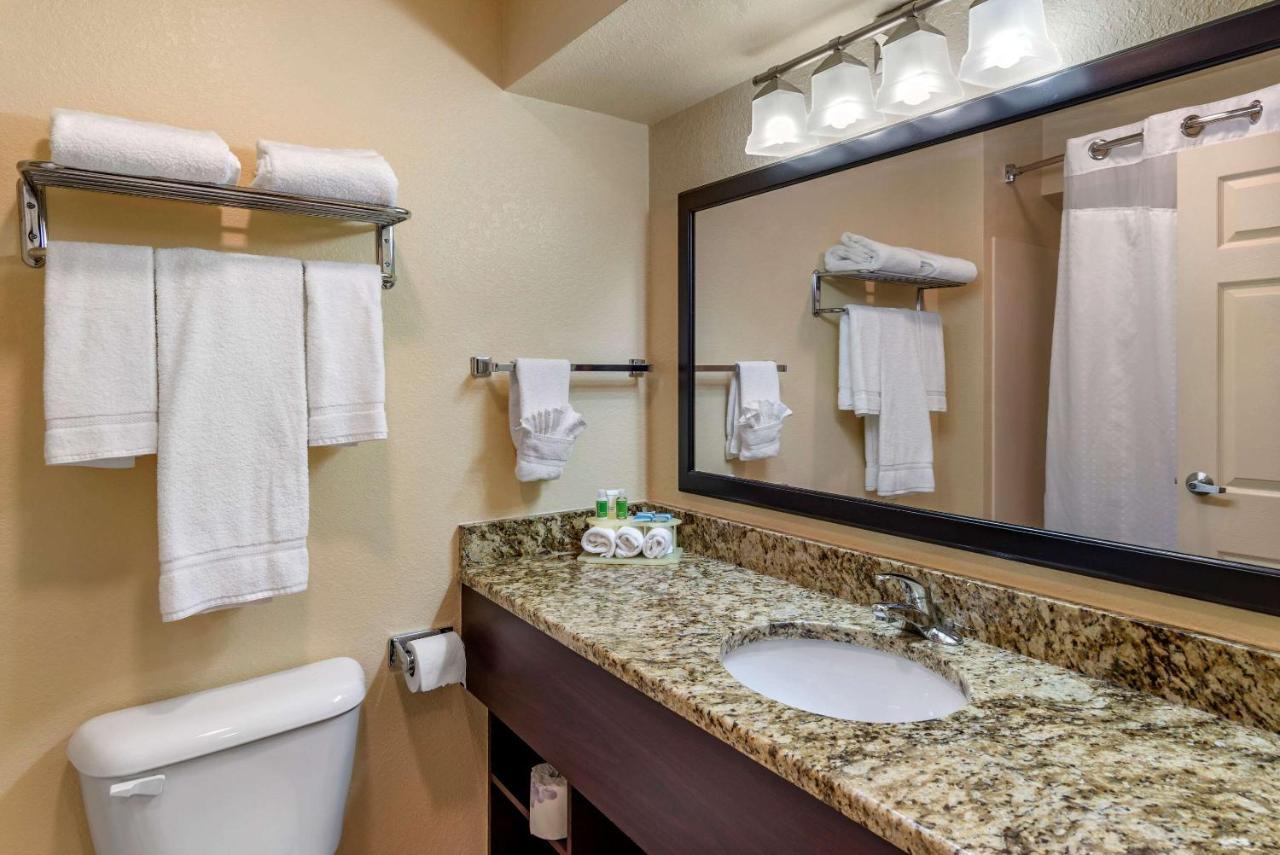Comfort Inn & Suites Dahlonega University Area Екстер'єр фото