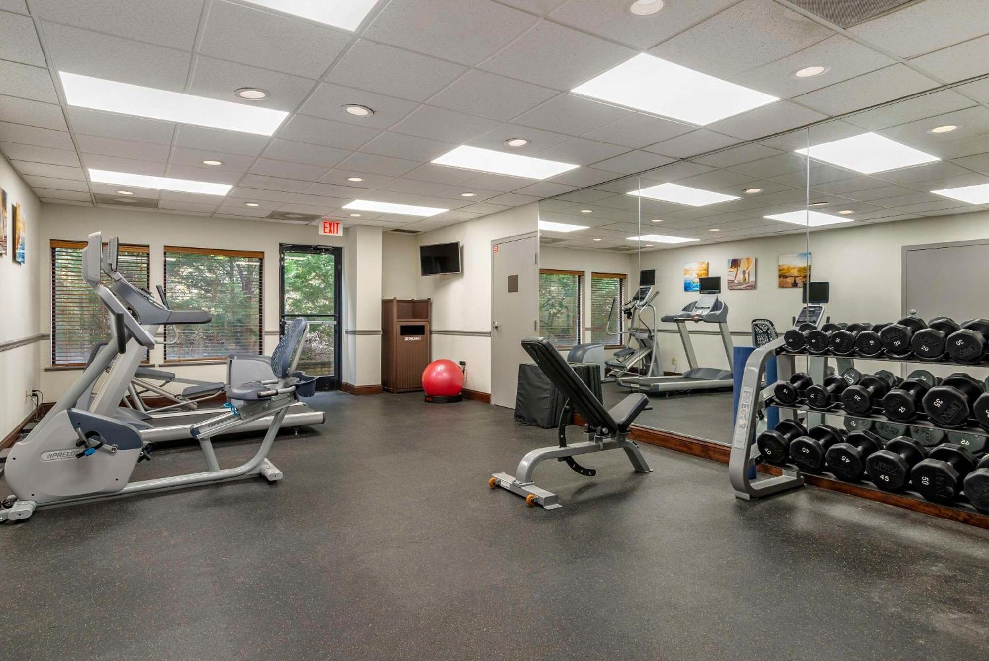 Comfort Inn & Suites Dahlonega University Area Екстер'єр фото