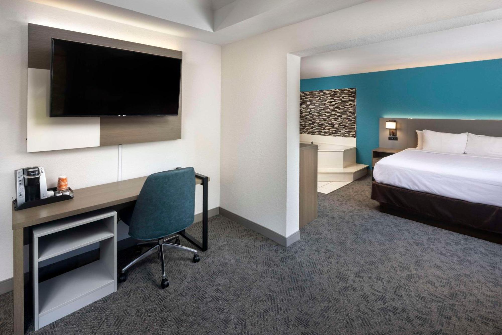 Comfort Inn & Suites Dahlonega University Area Екстер'єр фото