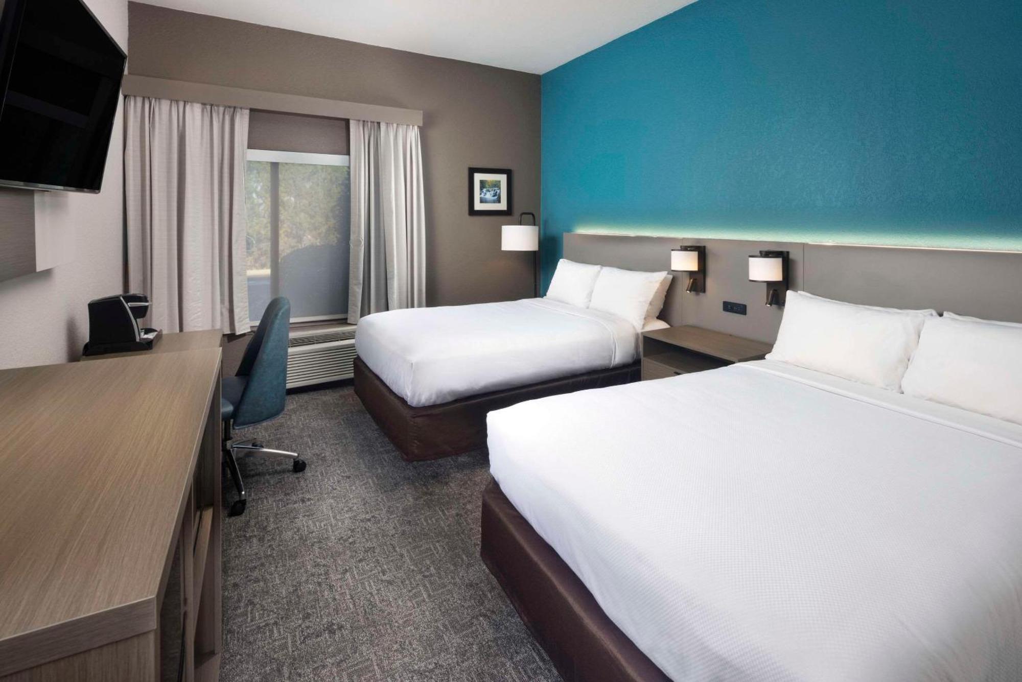Comfort Inn & Suites Dahlonega University Area Екстер'єр фото
