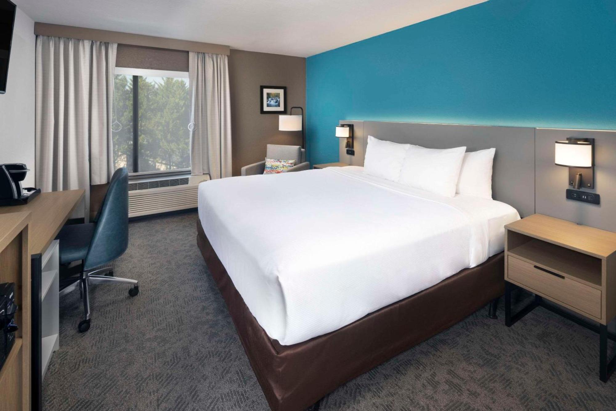 Comfort Inn & Suites Dahlonega University Area Екстер'єр фото